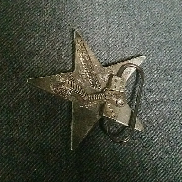 Silver Star Belt Buckle. - Picture 2 of 3